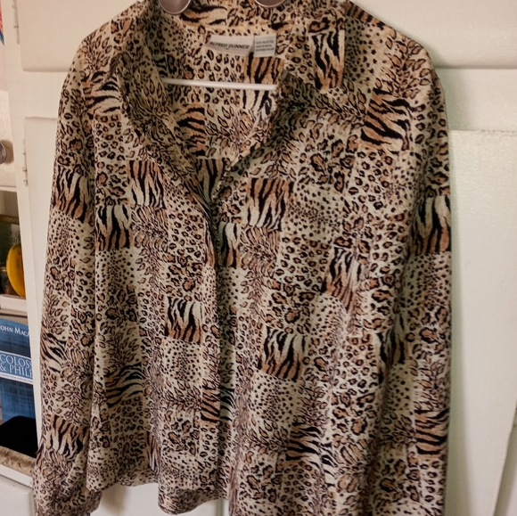 Animal print blouse - Picture 2 of 8